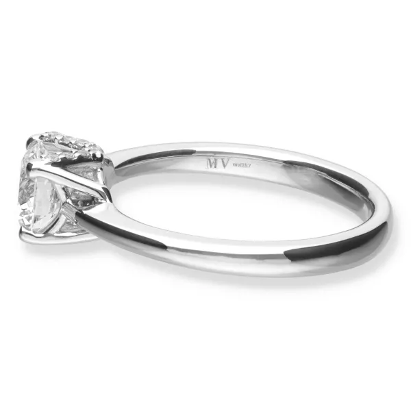 Solitaire ring with brilliant-cut diamond-1